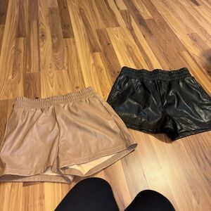 Stylish Women's Black and Tan Shorts